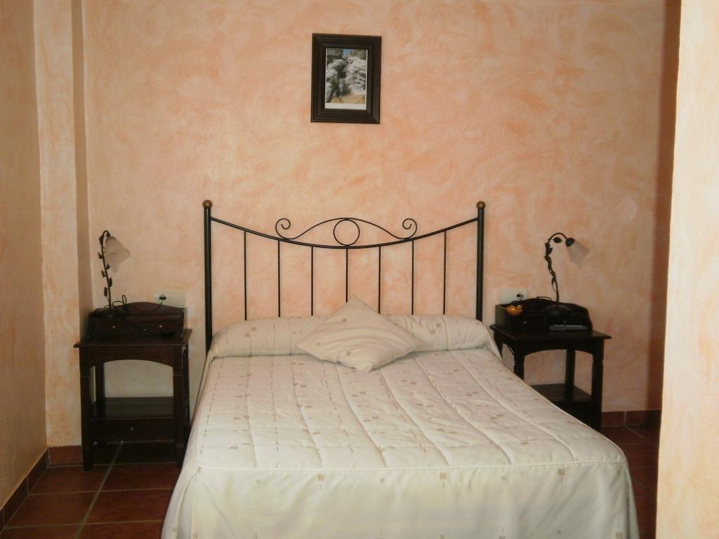 Hostal El Olmo Camarena de la Sierra Zimmer foto