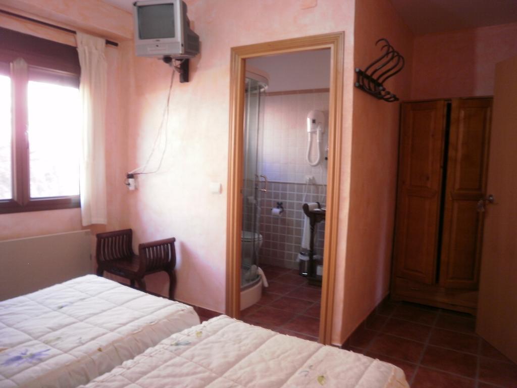 Hostal El Olmo Camarena de la Sierra Zimmer foto